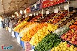 عبور موز و توت‌فرنگی از مرز کیلویی ۳۹۰ هزار تومان! / گوجه فرنگی چند؟