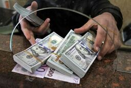 عبور قیمت دلار از ۹۵ هزار تومان